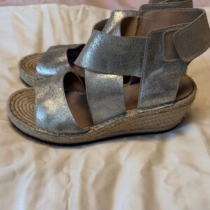 Eileen Fisher Metallic Taupe Slingback Sandals